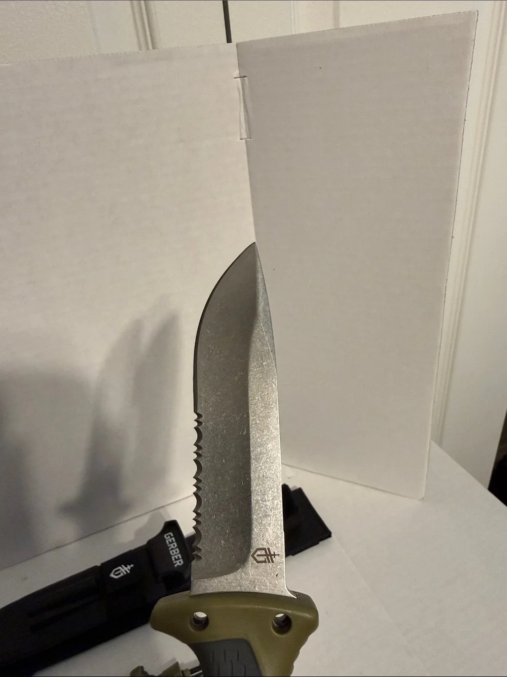 Gerber ultimate survival fixed blade knife w/ sheath, knife sharpener, ferro rod